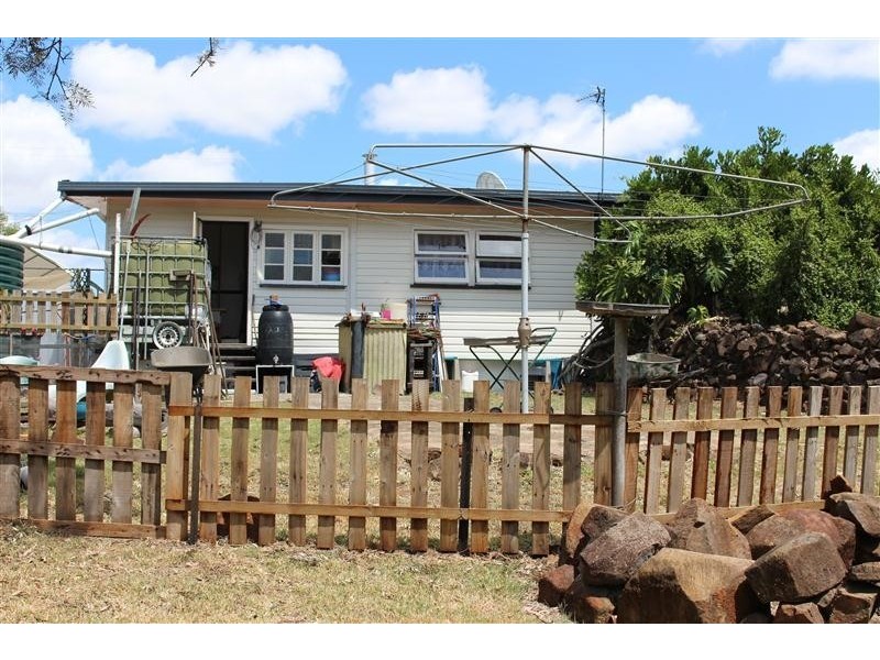 121 Lilian Avenue, Ellesmere QLD 4610