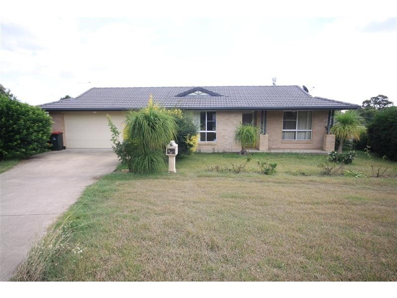 5 Rose Court, Kingaroy QLD 4610