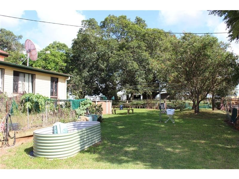Wooroolin QLD 4608