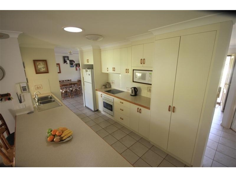 6 Wattle Street, Kingaroy QLD 4610