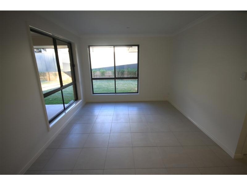49 Darryl Crescent, Kingaroy QLD 4610