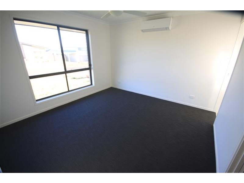49 Darryl Crescent, Kingaroy QLD 4610