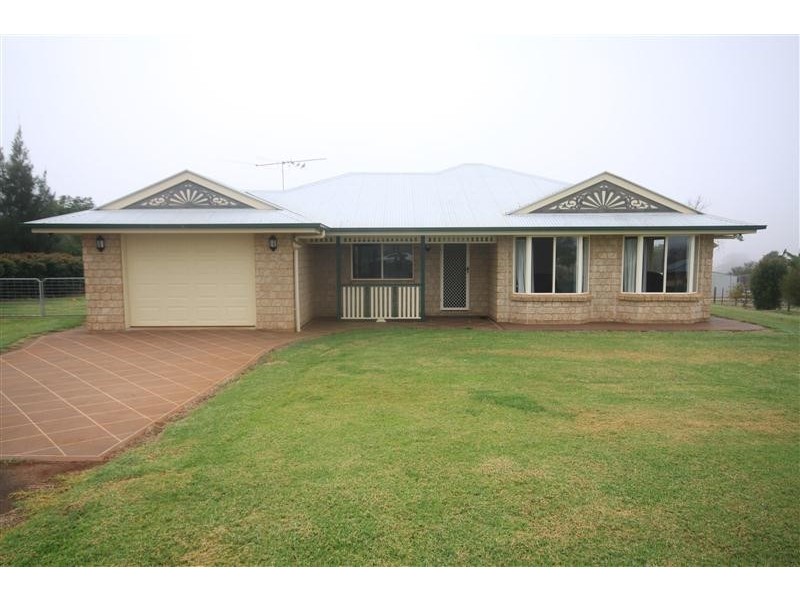 30 Sonaree Drive, Kingaroy QLD 4610