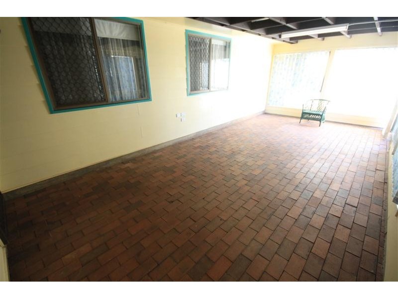 17 Fairview Drive, Kingaroy QLD 4610