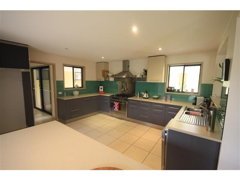 3 Matthew Street, Kingaroy QLD 4610