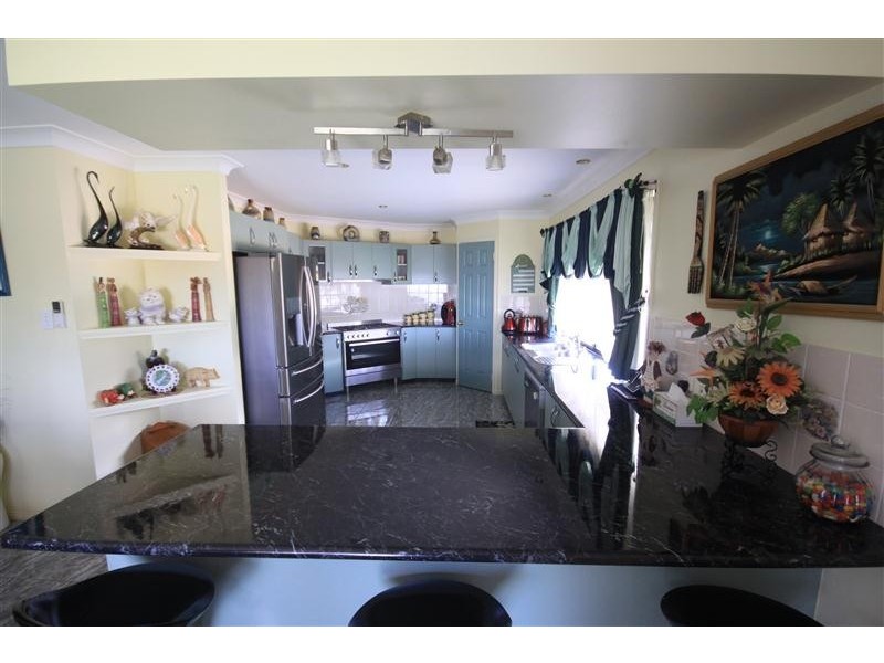 27 Adermann Drive, Kingaroy QLD 4610