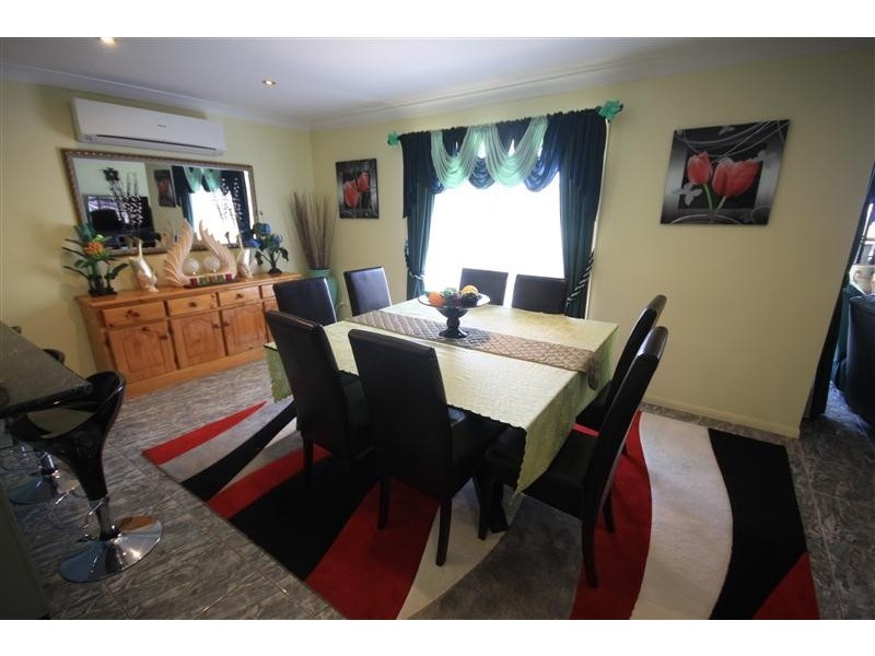 27 Adermann Drive, Kingaroy QLD 4610