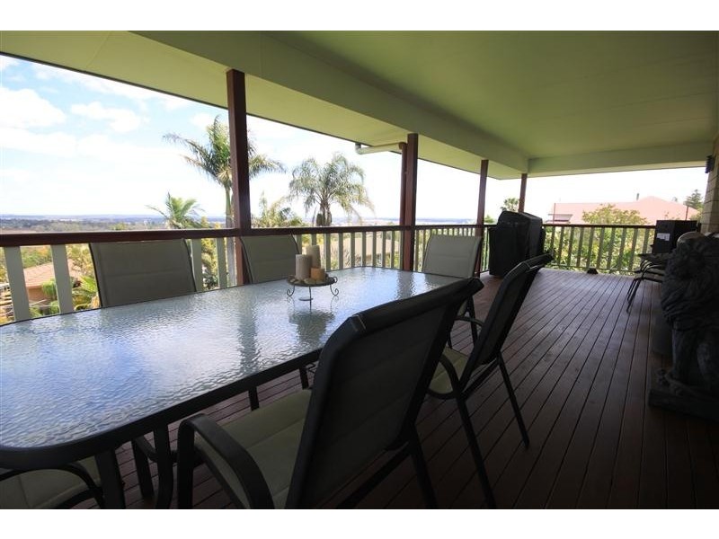 27 Adermann Drive, Kingaroy QLD 4610