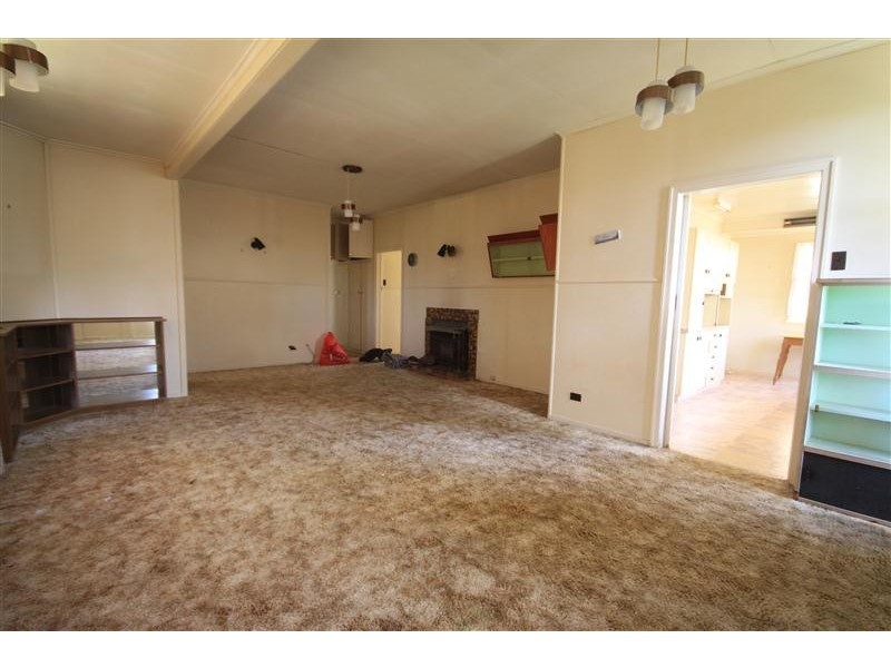 6 Carroll Street, Kingaroy QLD 4610