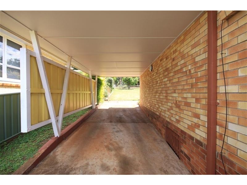 6 Carroll Street, Kingaroy QLD 4610