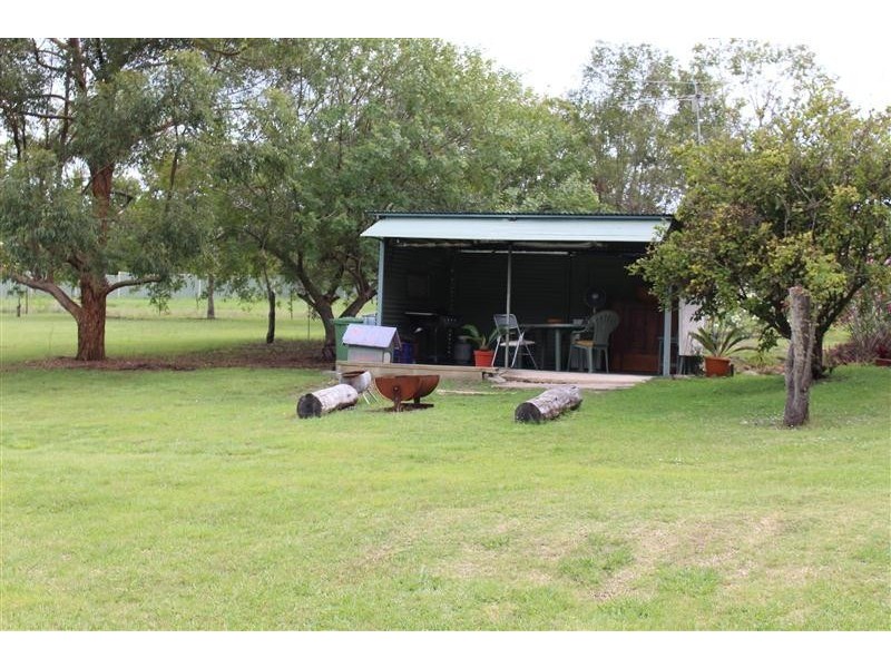 Ellesmere QLD 4610