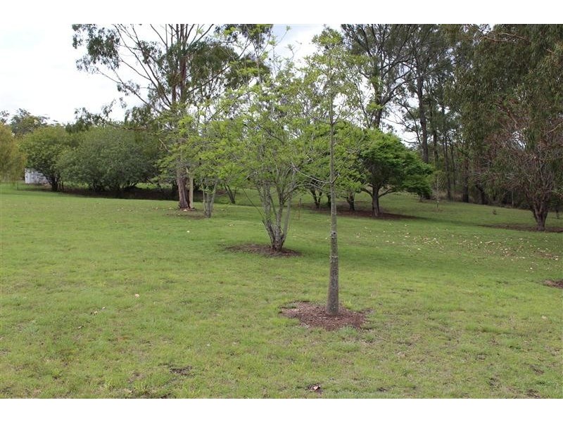 Ellesmere QLD 4610