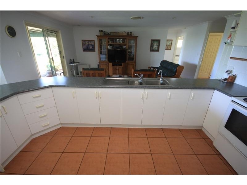 15 Couchmans Road, Kingaroy QLD 4610
