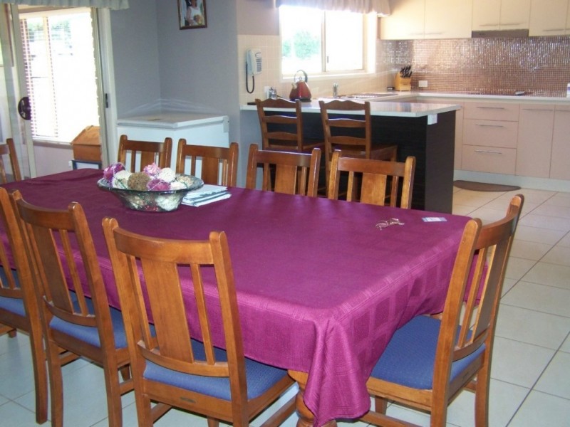 143-145 Premier Drive, Kingaroy QLD 4610