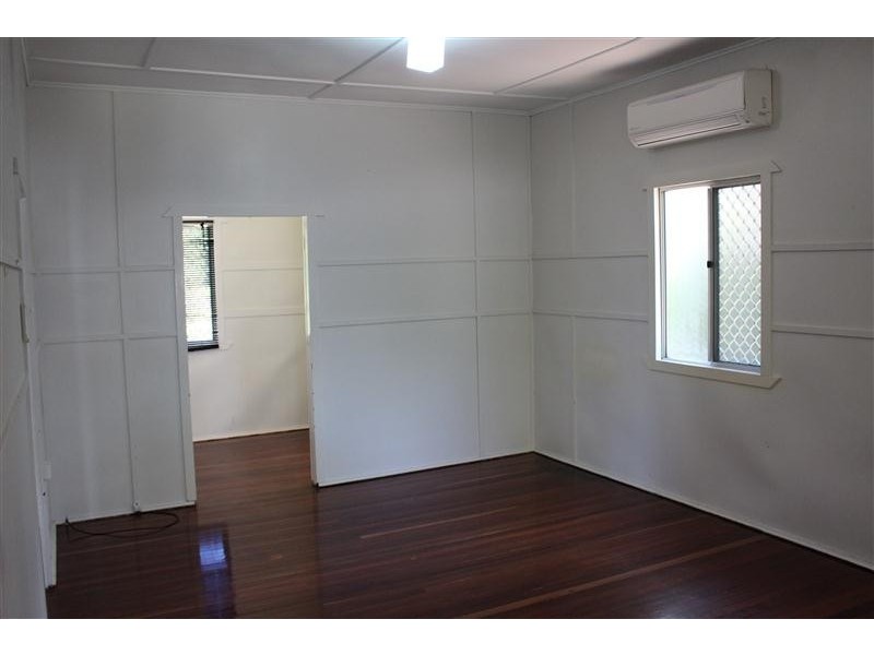 27 Fitzroy Street, Kingaroy QLD 4610