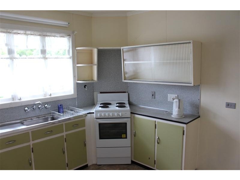 9 Burnett Street, Kingaroy QLD 4610