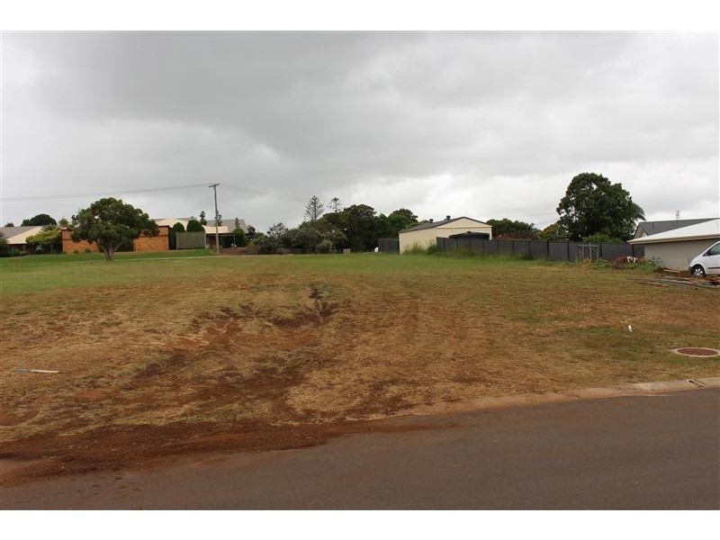 58 Banksia Drive, Kingaroy QLD 4610