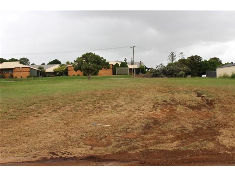 58 Banksia Drive, Kingaroy QLD 4610