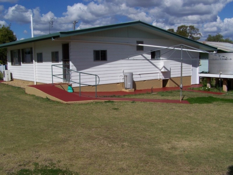 11 Gabbee St, Kingaroy QLD 4610