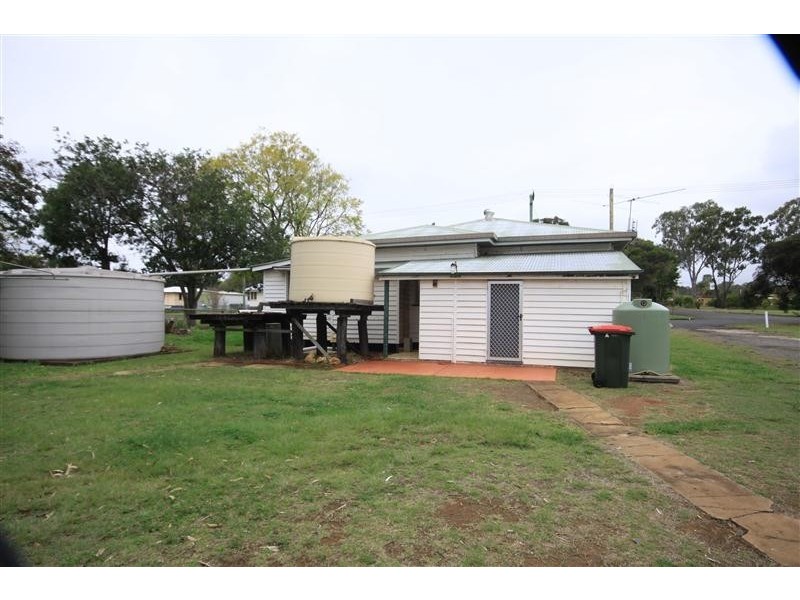 29 Hodge Street, Kingaroy QLD 4610