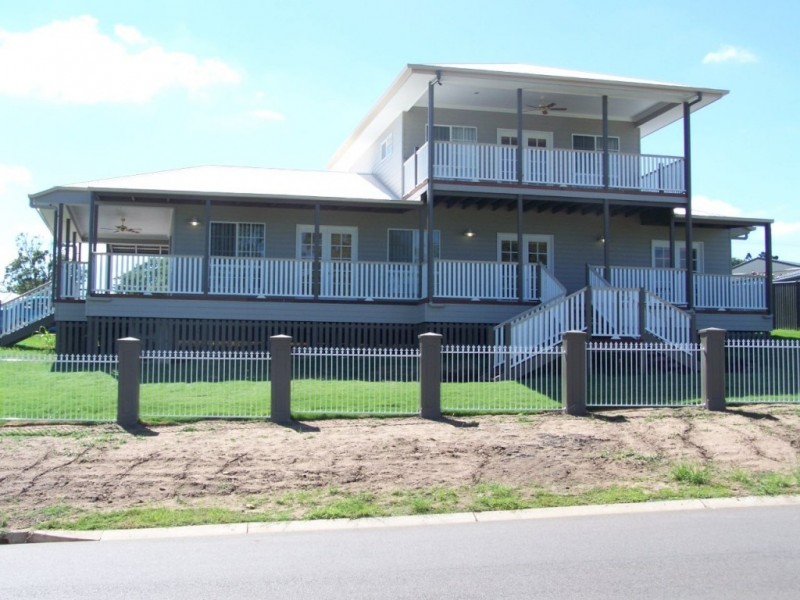 60 Banksia Drive, Kingaroy QLD 4610