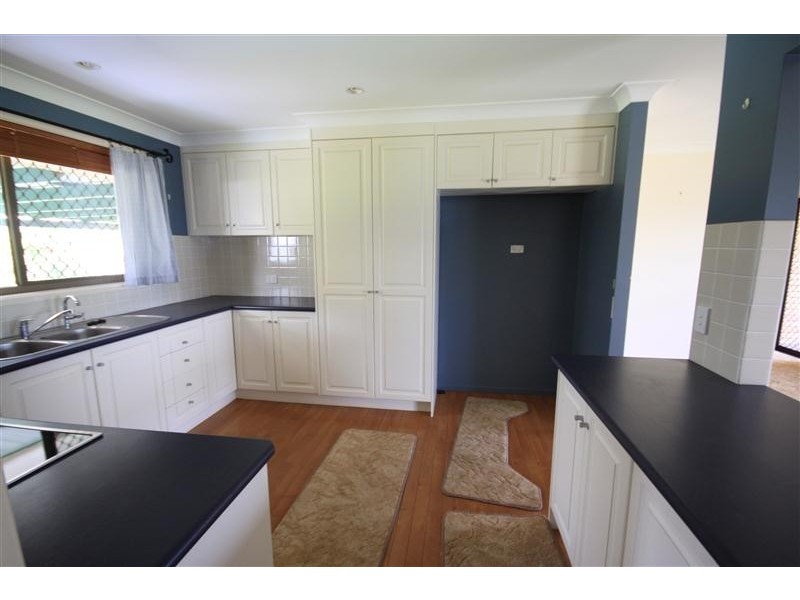 6 Candello Cl, Kingaroy QLD 4610
