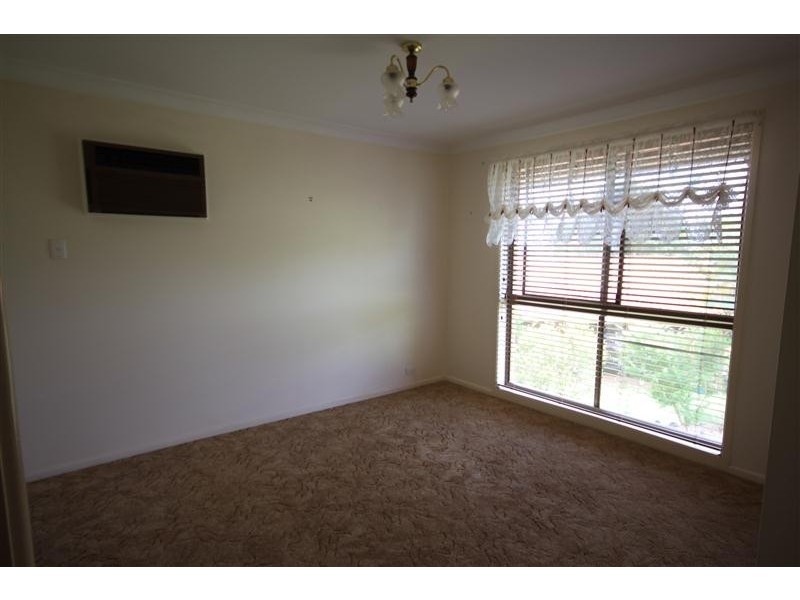 6 Candello Cl, Kingaroy QLD 4610