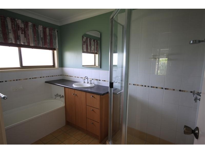 6 Candello Cl, Kingaroy QLD 4610