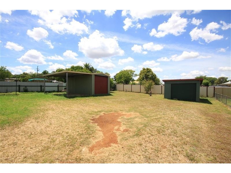 10 Fisher Street, Kingaroy QLD 4610