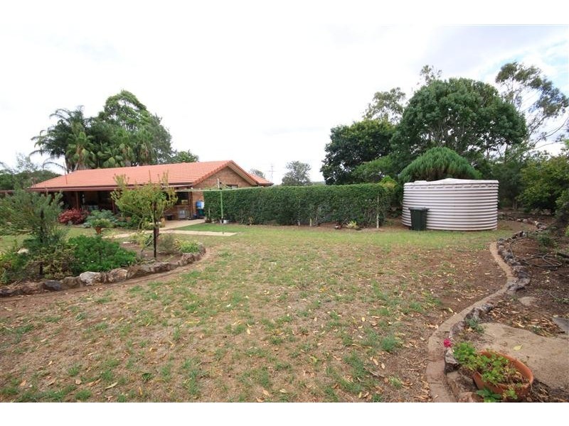 2 Tarong Drive, Kingaroy QLD 4610