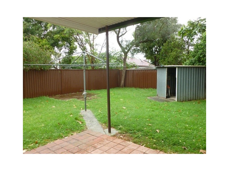 6 Canna Pl, Quakers Hill NSW 2763