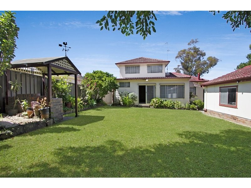 10 Dawn St, Greystanes NSW 2145