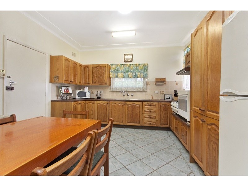 9 Dudley Ave, Blacktown NSW 2148