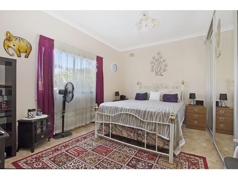 14 Adella Ave, Blacktown NSW 2148