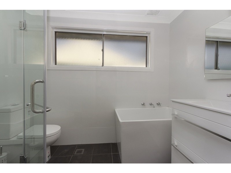 15 Sedgman St, Greystanes NSW 2145