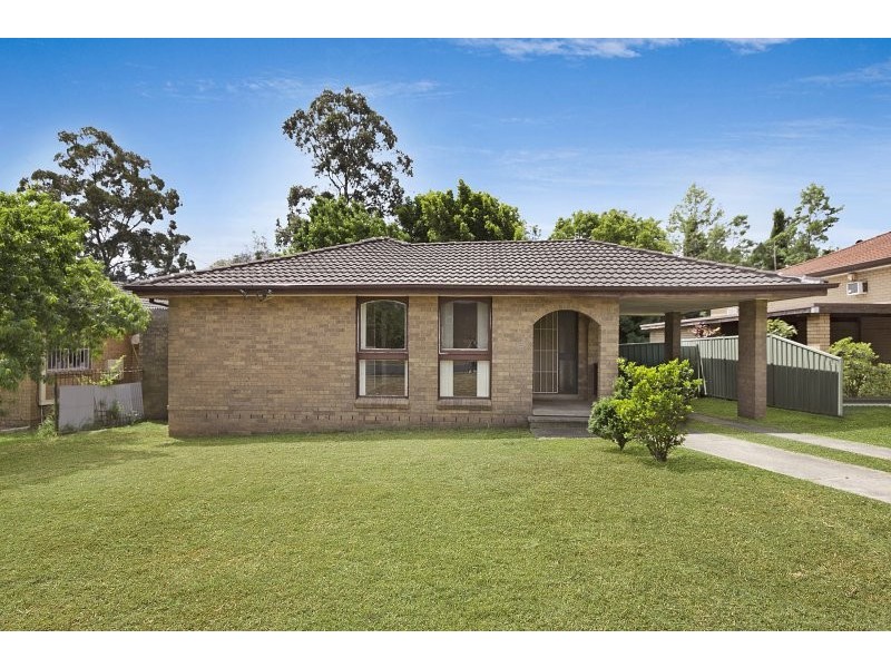 9 Cowra St, Greystanes NSW 2145