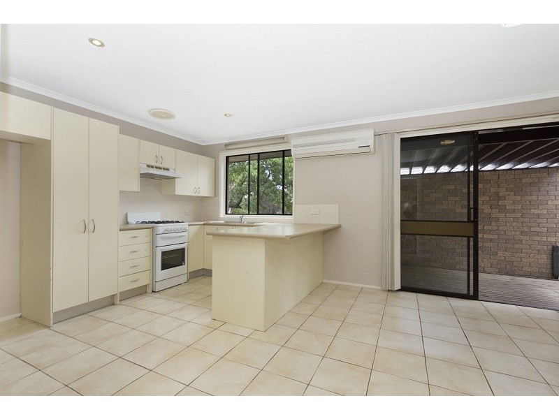 9 Cowra St, Greystanes NSW 2145