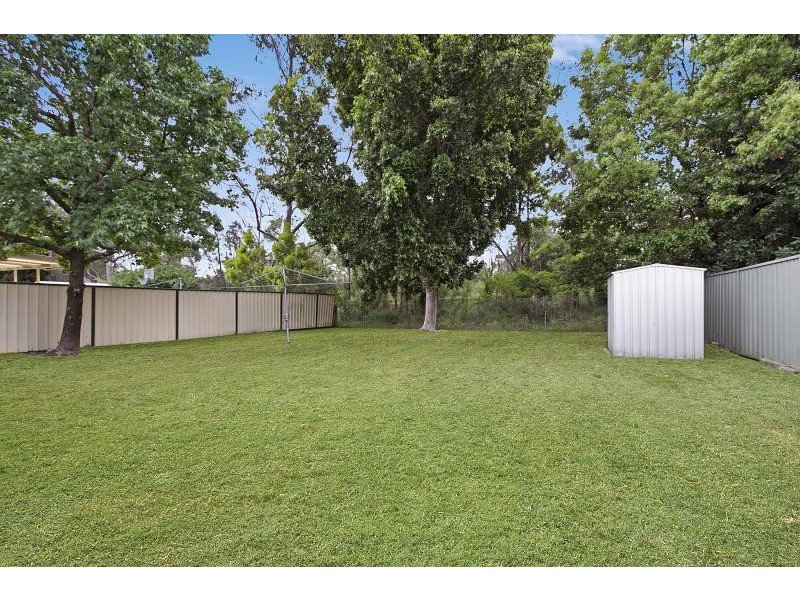 9 Cowra St, Greystanes NSW 2145