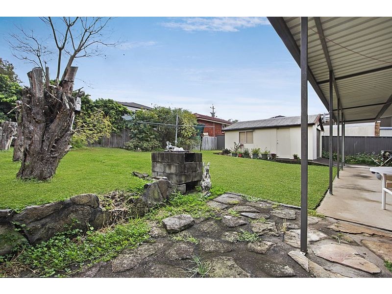 9 Bambil St, Greystanes NSW 2145