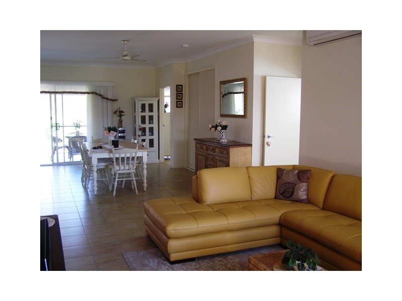 18 6-42 Quinzeh Creek Road, Logan Village QLD 4207