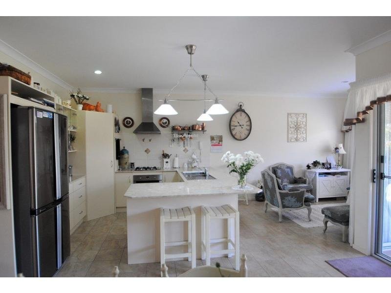 18 6-42 Quinzeh Creek Road, Logan Village QLD 4207
