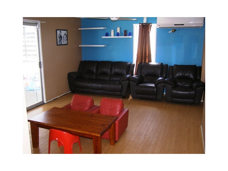 9 Mary Street, Jimboomba QLD 4280