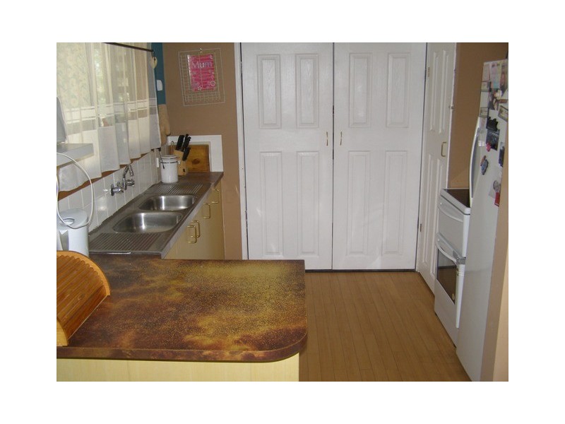 9 Mary Street, Jimboomba QLD 4280