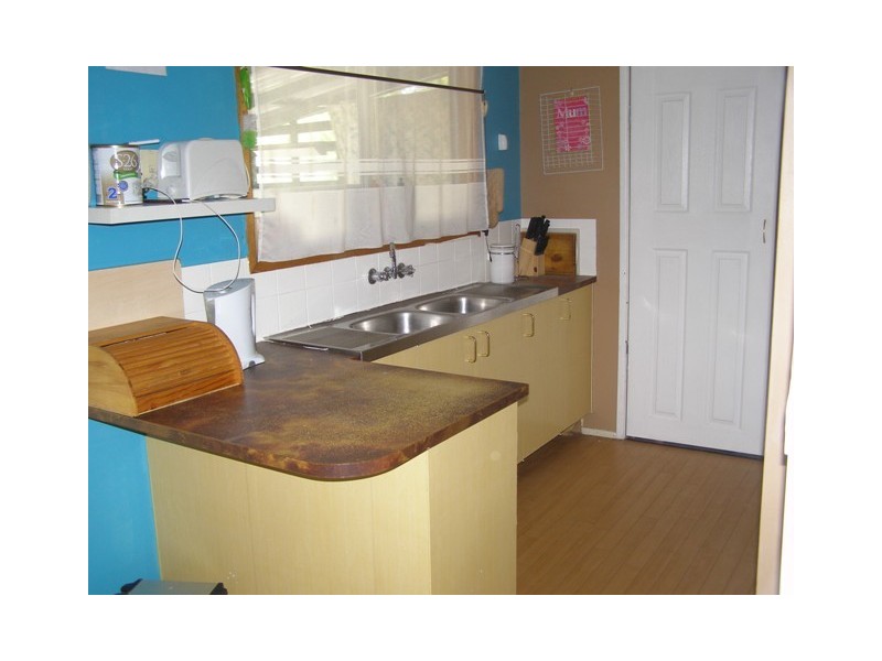 9 Mary Street, Jimboomba QLD 4280