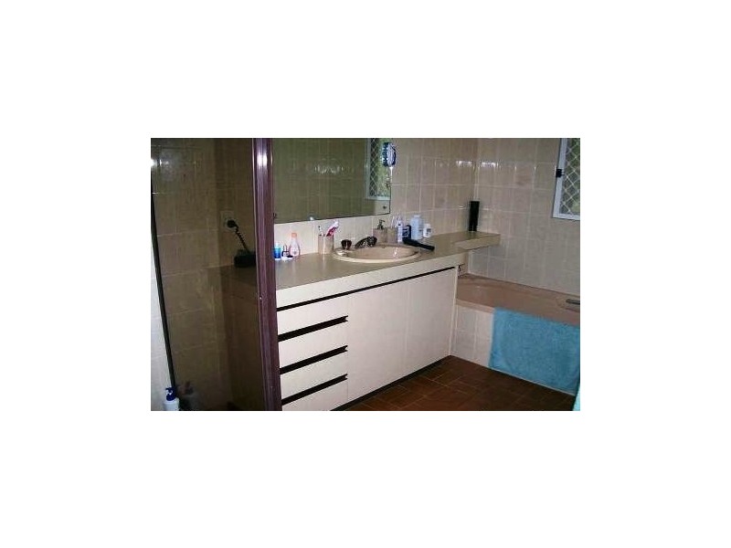 101-107 Meadow Road, Jimboomba QLD 4280