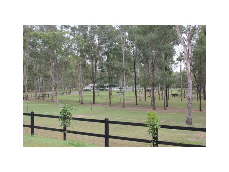 66-72 Sharon Drive, North Maclean QLD 4280