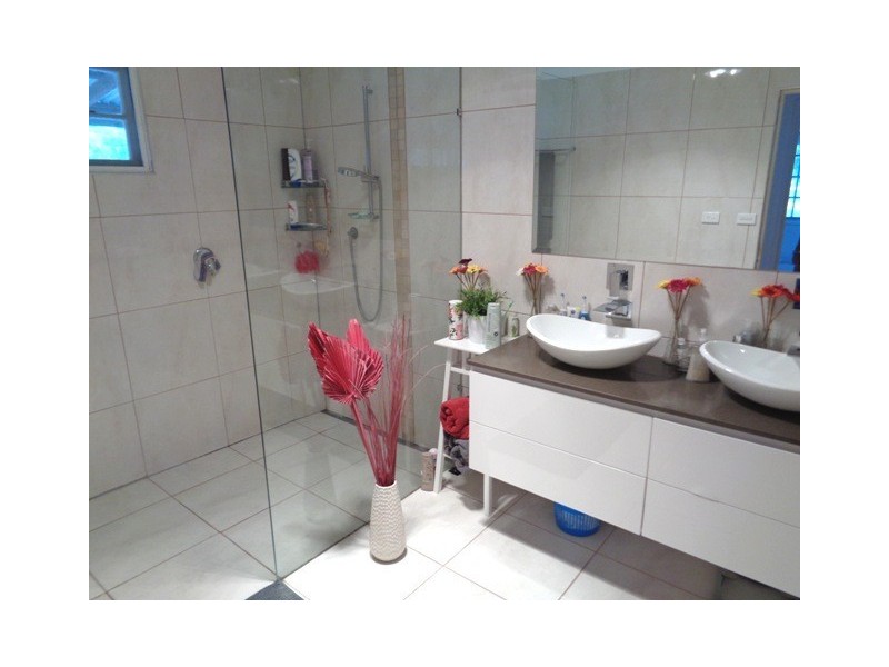 1807-1815 Chambers Flat Road, Munruben QLD 4125