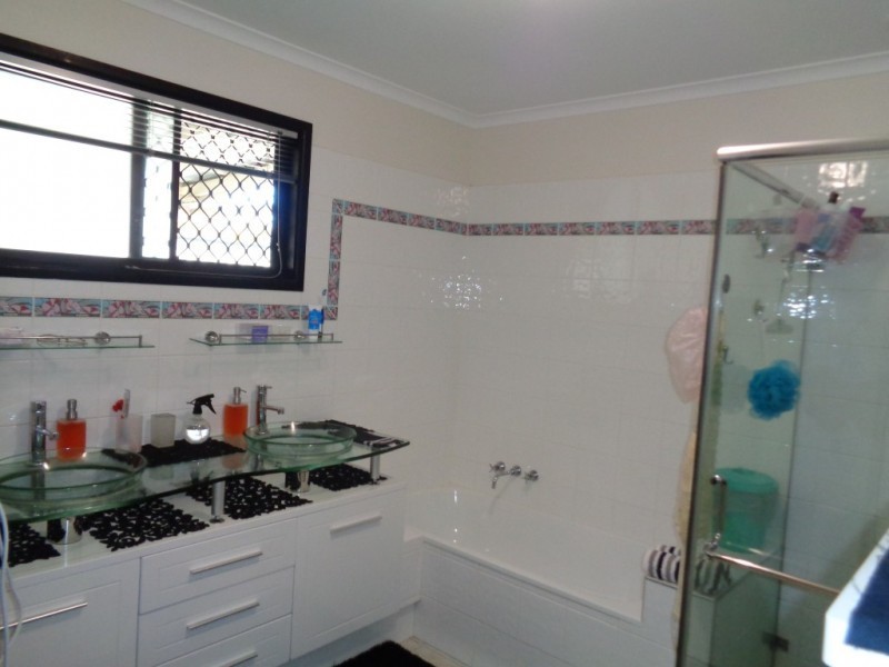 173 Chadwick Drive, South Maclean QLD 4280