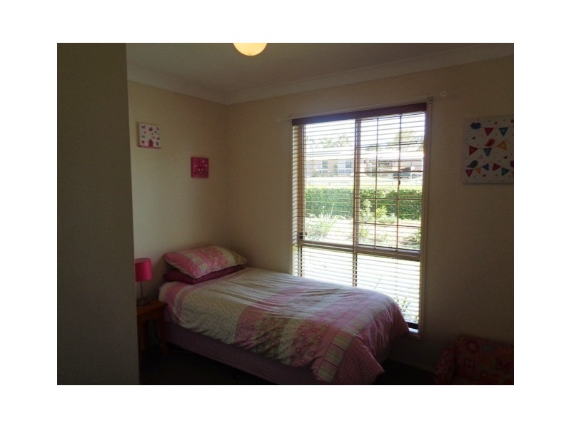 15 Samantha Street, Boronia Heights QLD 4124