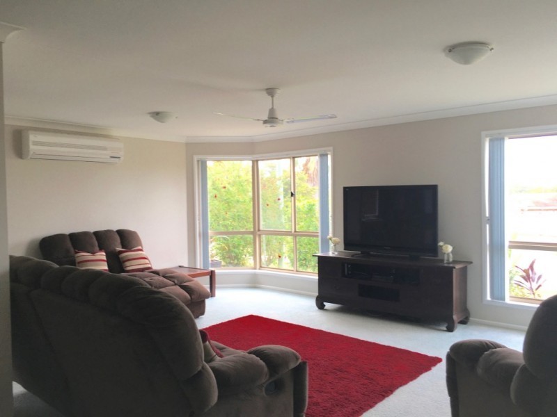 11 Piper Court, Boronia Heights QLD 4124